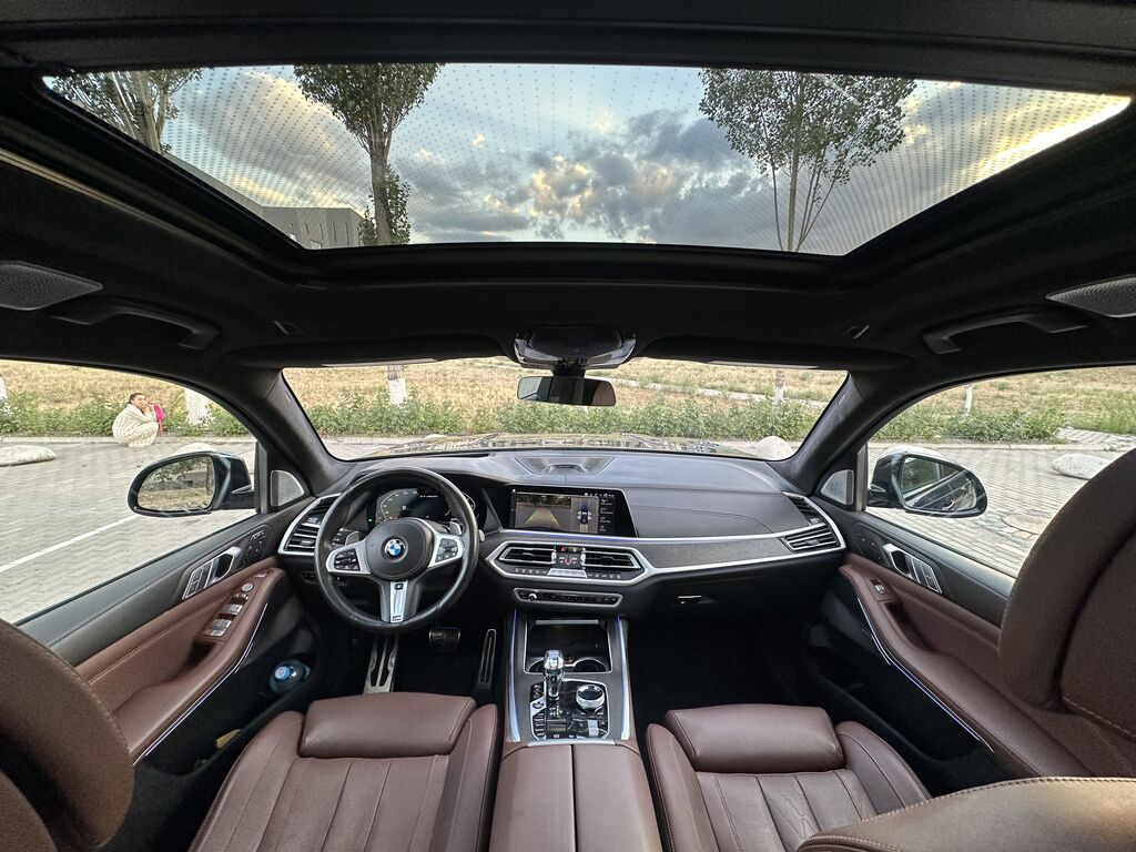 BMW X7: 2021 г., 4.4 л, Автомат, Бензин, Внедорожник: фото 8