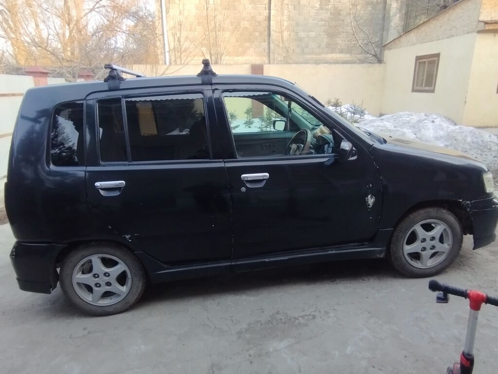 Nissan Cube: 1998 г., 1 л, Автомат, Бензин, Минивэн: фото 3