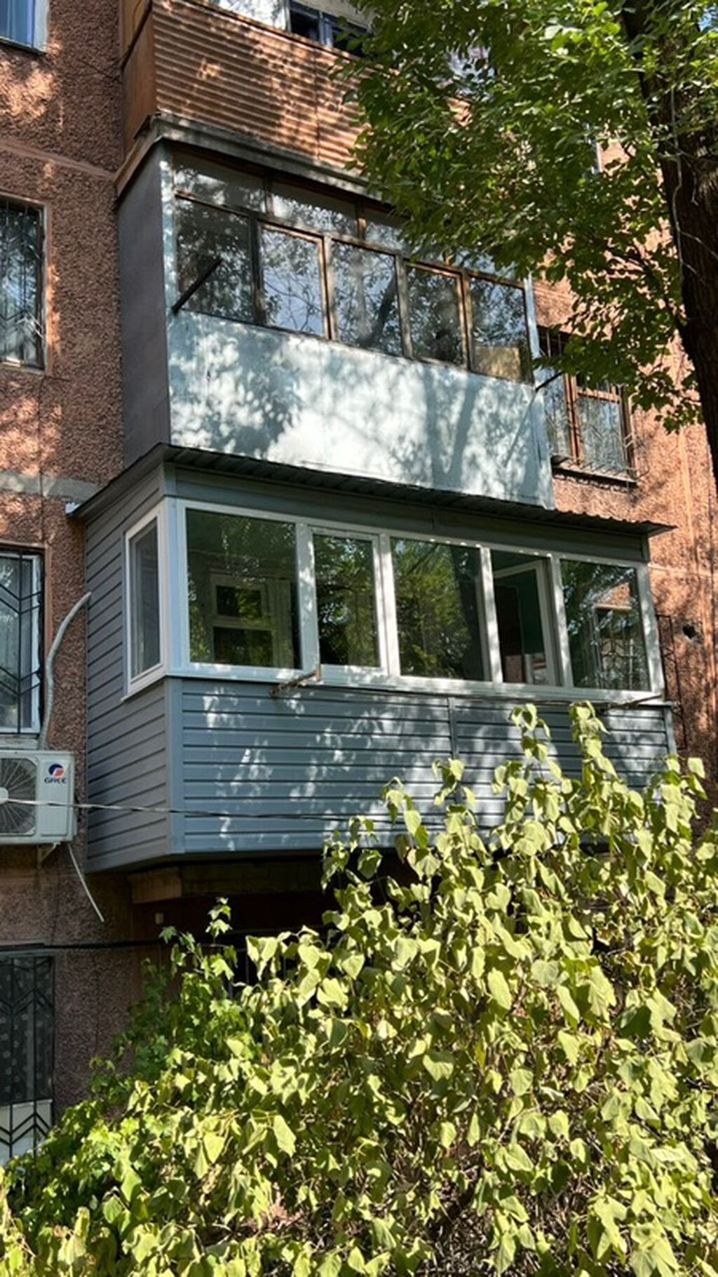 Услуги по остеклению и облицовке балконов и лоджий - Остекление: фото 4