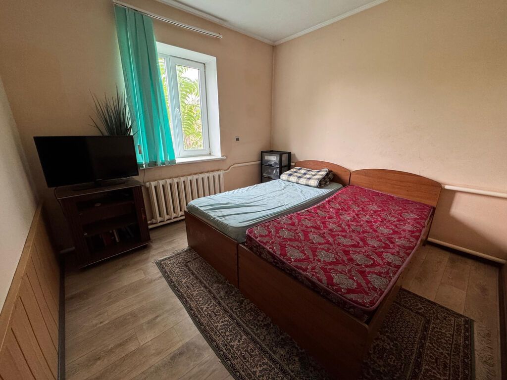 5 комнат, 87 м², 10 соток, Бишкек, Киркомстром Агентство недвижимости: фото 3