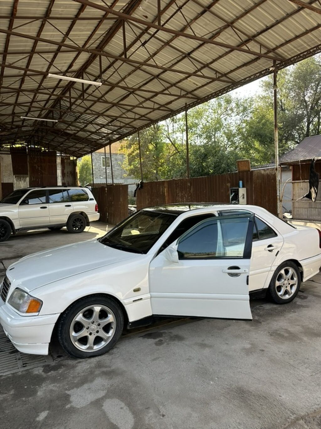 Mercedes-Benz C-Class: 1997 г., 1.8 л, Автомат, Бензин, Седан: фото 1