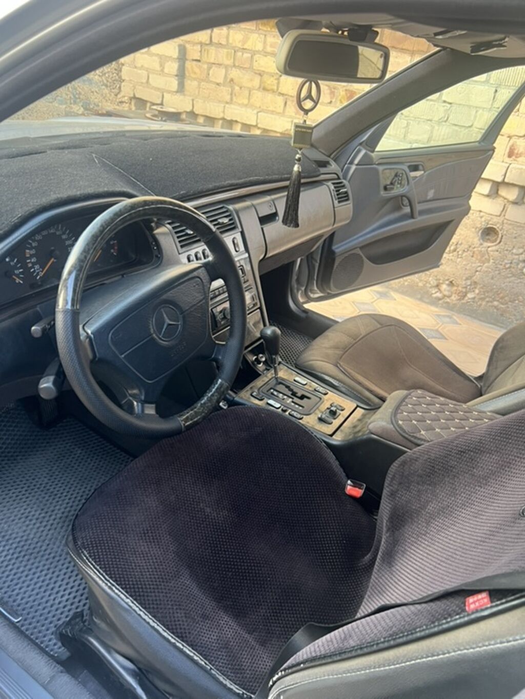 Mercedes-Benz E-Class: 1998 г., 3.2 л, Автомат, Бензин, Седан: фото 3