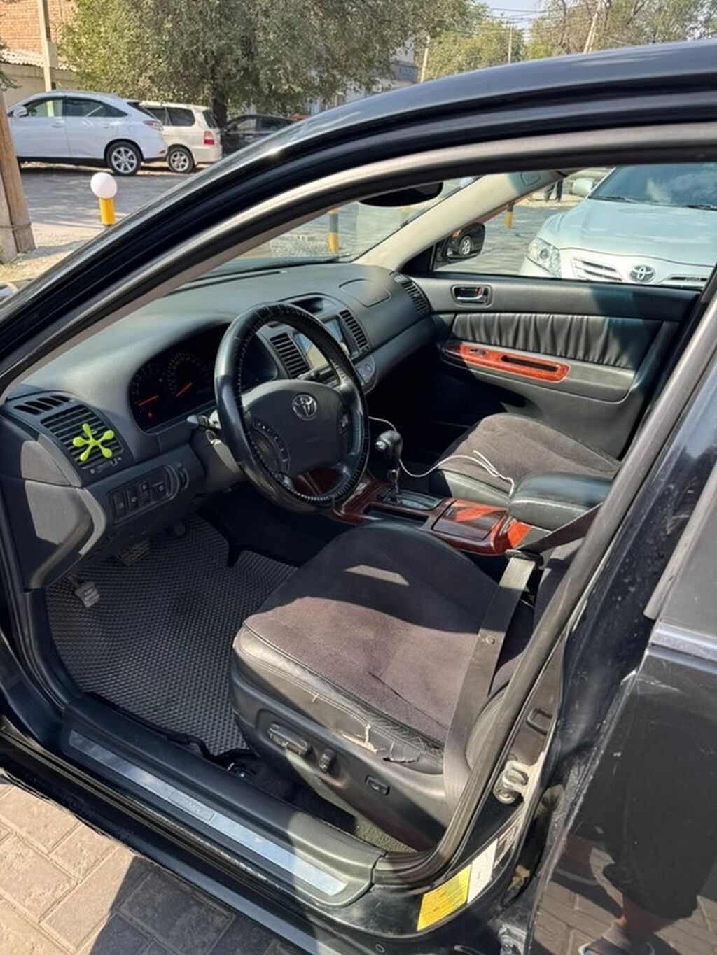 Toyota Camry: 2005 г., 3 л, Автомат, Газ, Седан: фото 5