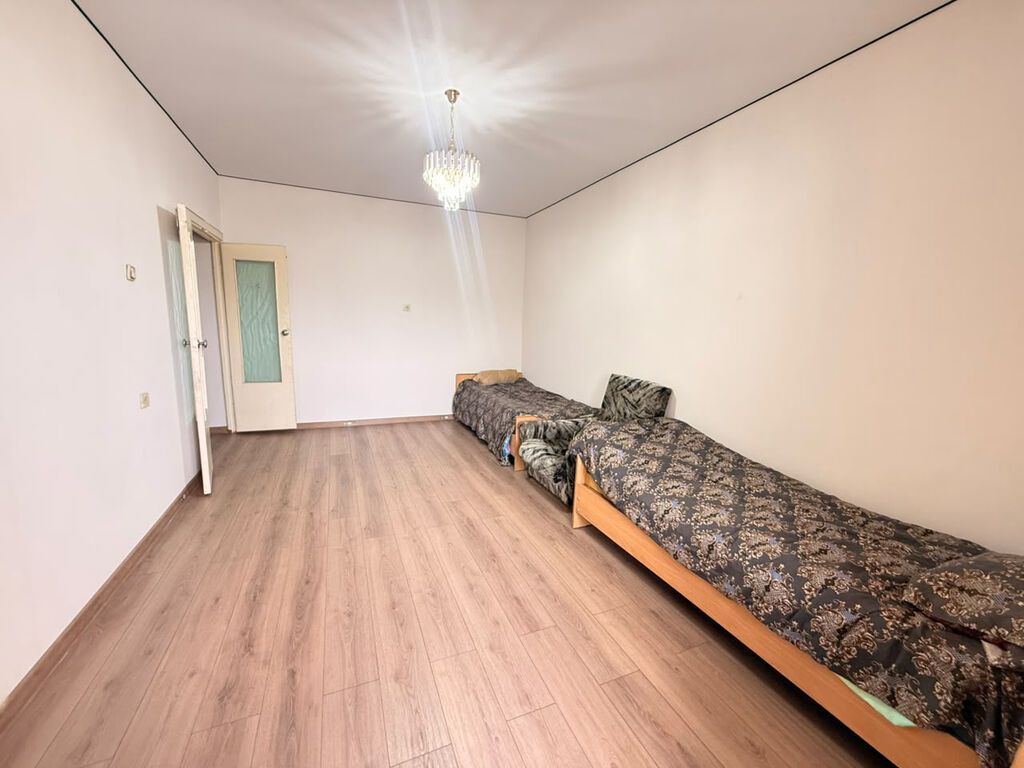 1 комната, 40 м², Восток-5 мкр 105 серия, 9 этаж, Косметический ремонт: фото 2