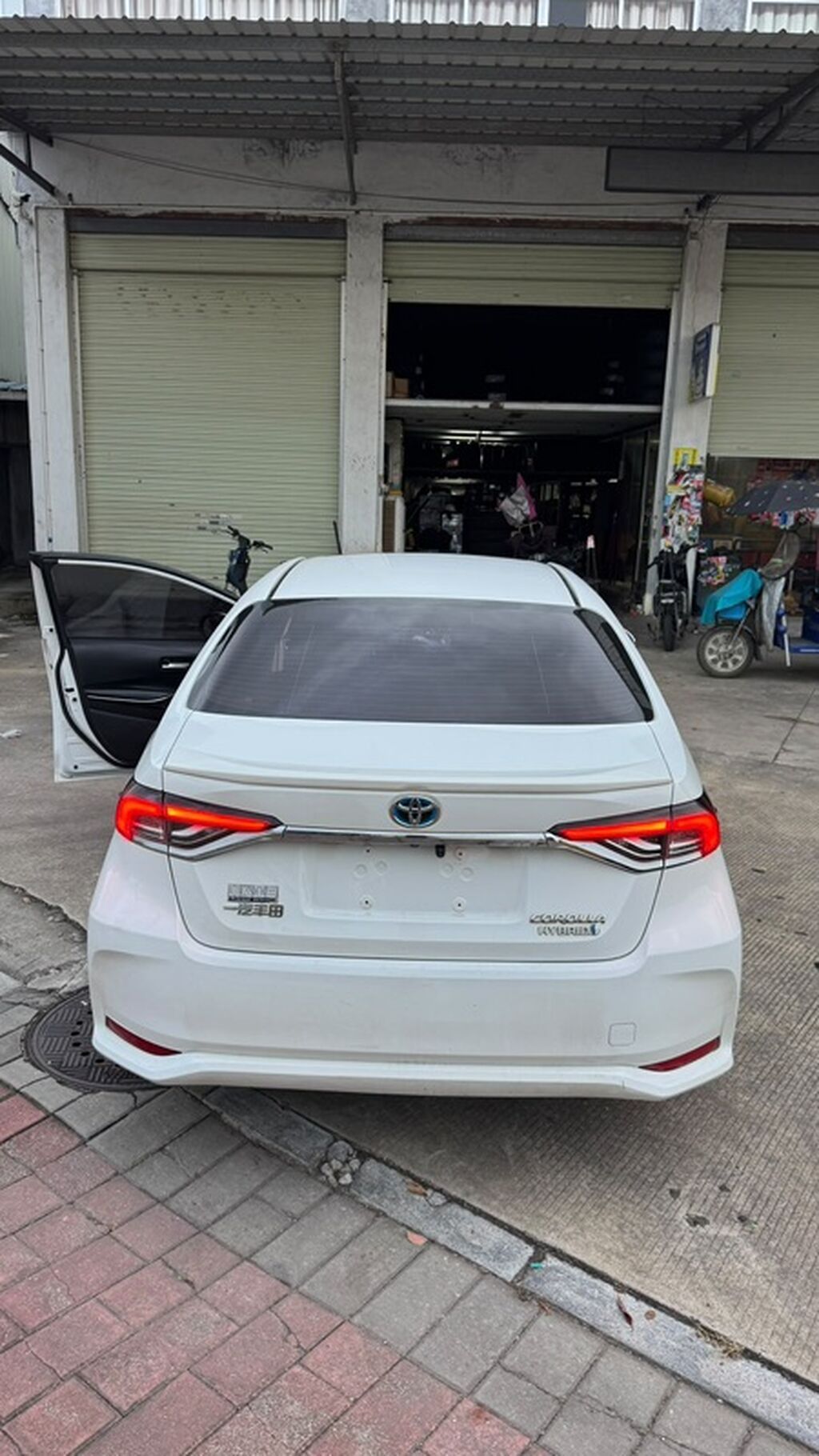 Toyota Corolla Hybrid 2023, седан, 1.8 л: фото 5