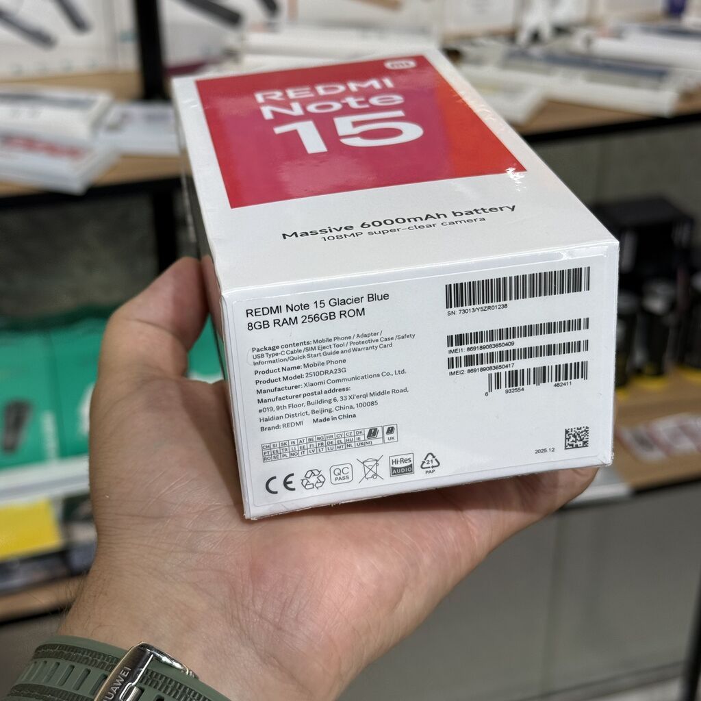 Смартфон Redmi Note 15 Ключевые особенности: - Аккумулятор 6000 мА·ч: фото 3