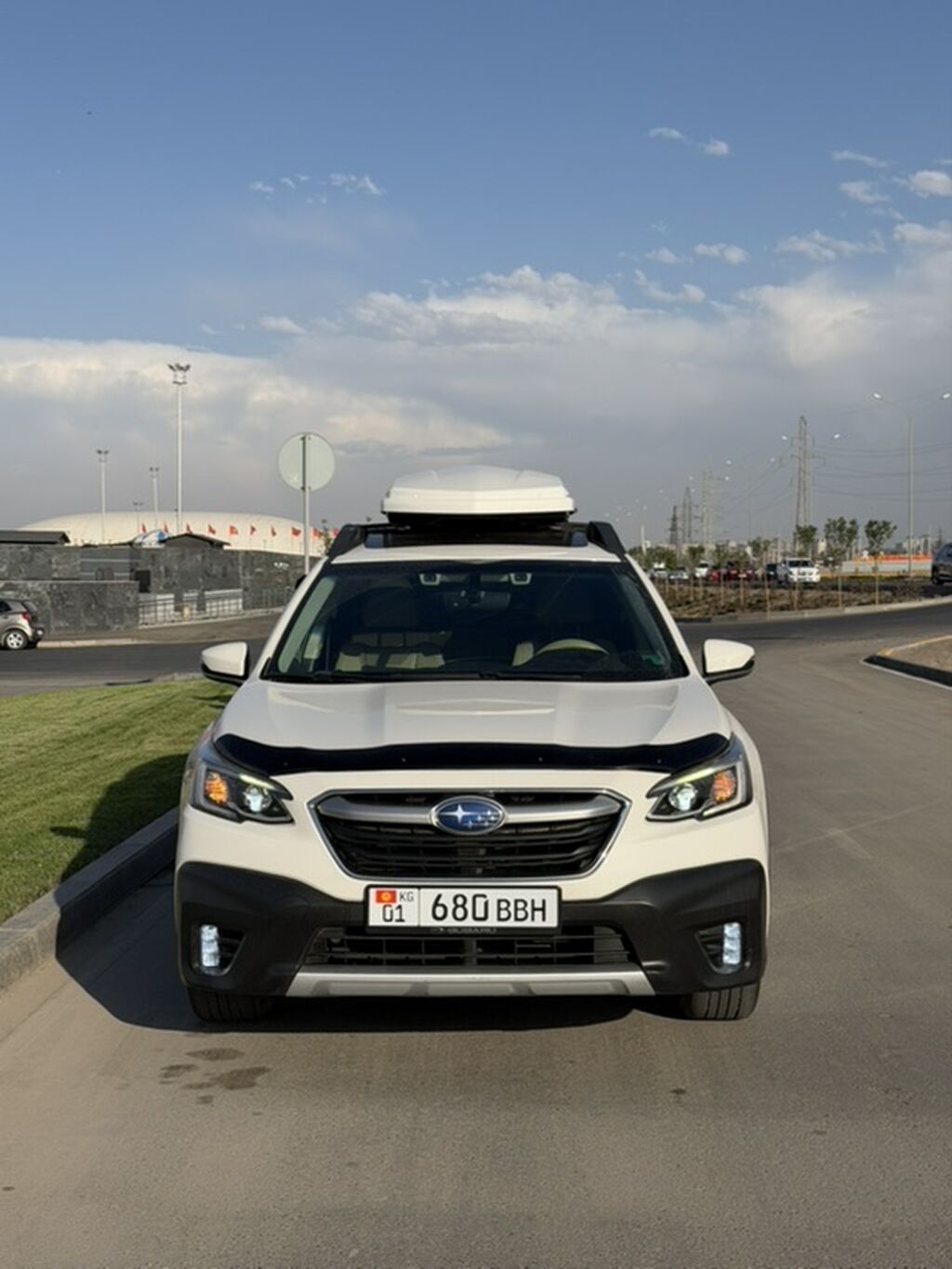 Subaru Outback: 2019 г., 2.4 л, Автомат, Бензин, Универсал: фото 1