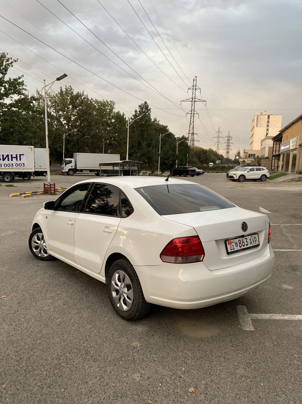 Volkswagen Polo: 2014 г., 1.6 л, Автомат, Бензин, Седан: фото 5