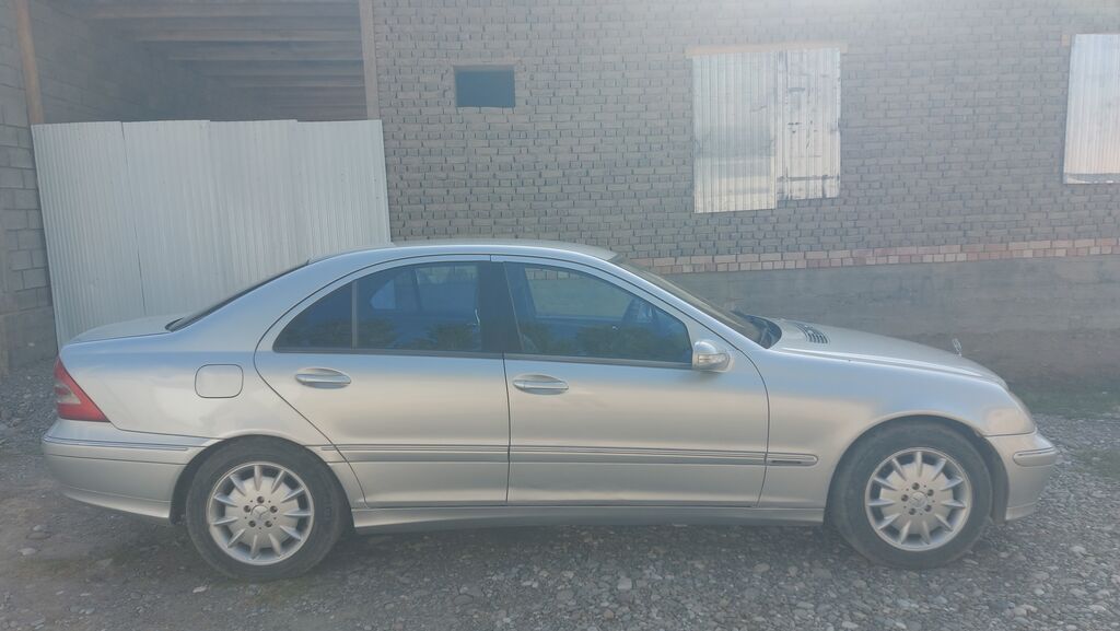 Mercedes-Benz C-Class: 2002 г., Автомат, Седан: фото 6