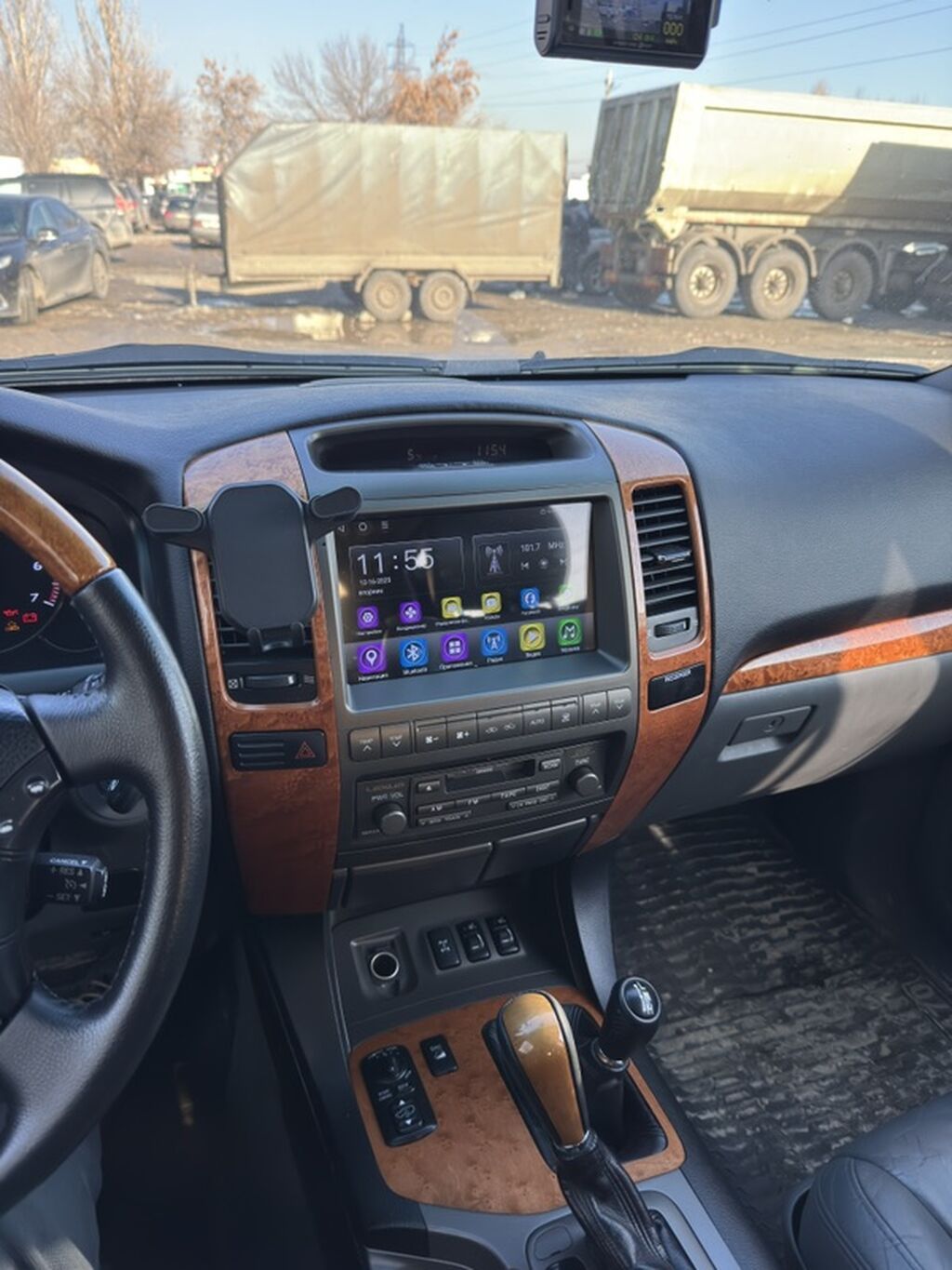 Мультимедийная Android-магнитола для внедорожников Toyota/Lexus (серия: фото 2
