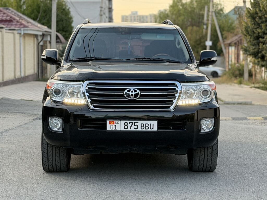 Toyota Land Cruiser: 2014 г., 4.5 л, Автомат, Дизель, Внедорожник: фото 2