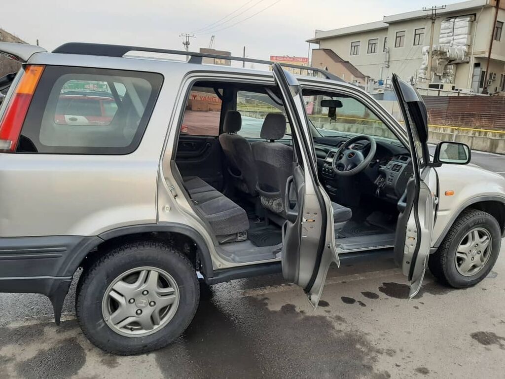 Honda CR-V: 1998 г., 2 л, Автомат, Бензин, Кроссовер: фото 6