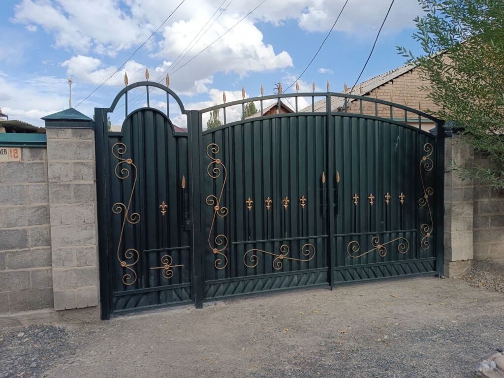 В центре г.Нарын продается 5 комнатный дом 120 м2. Имеется 2-х: фото 2