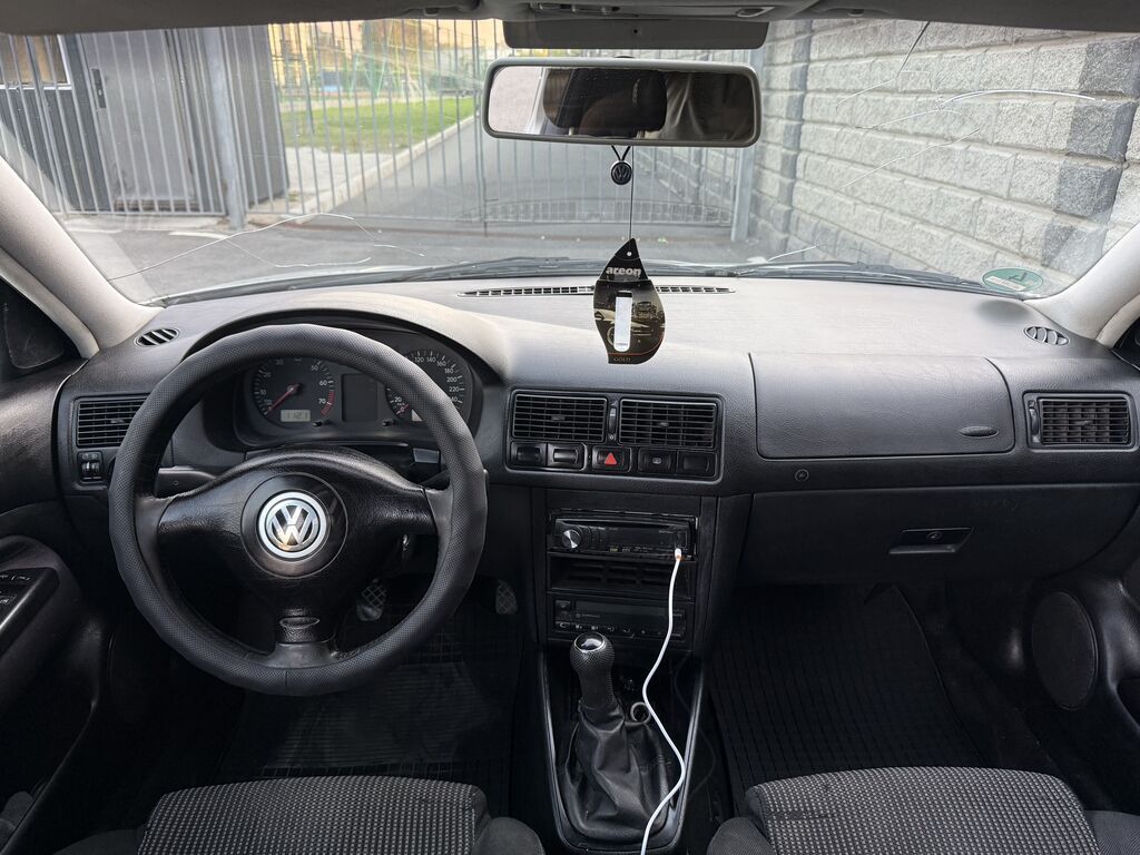 Volkswagen Golf Variant: 2000 г., 1.6 л, Механика, Бензин, Универсал: фото 5