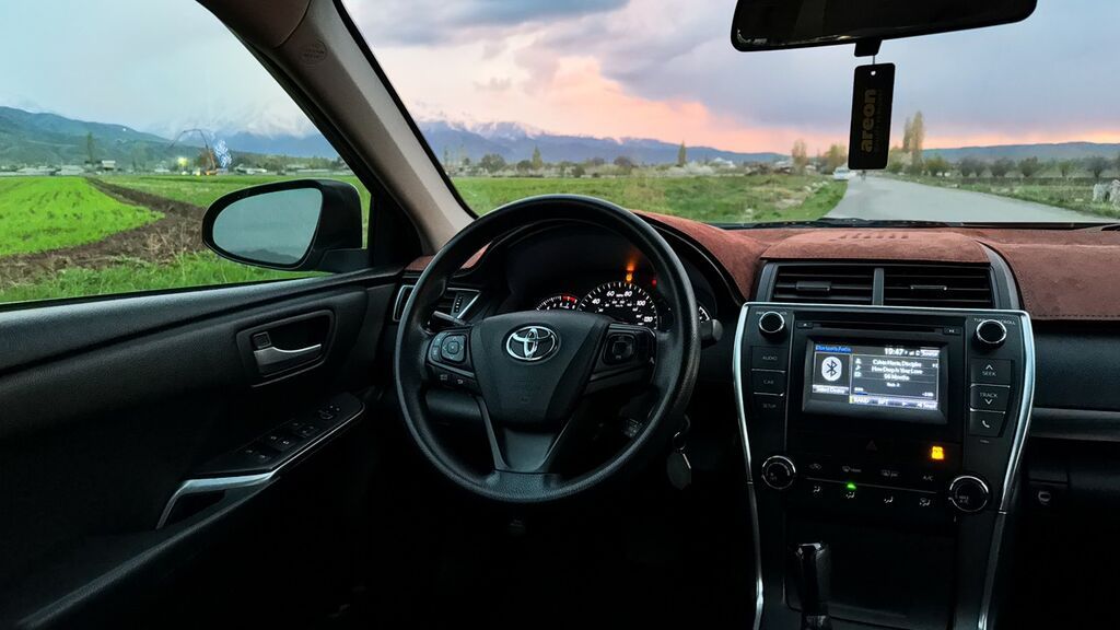 Toyota Camry: 2015 г., 2.5 л, Автомат, Бензин, Седан: фото 4
