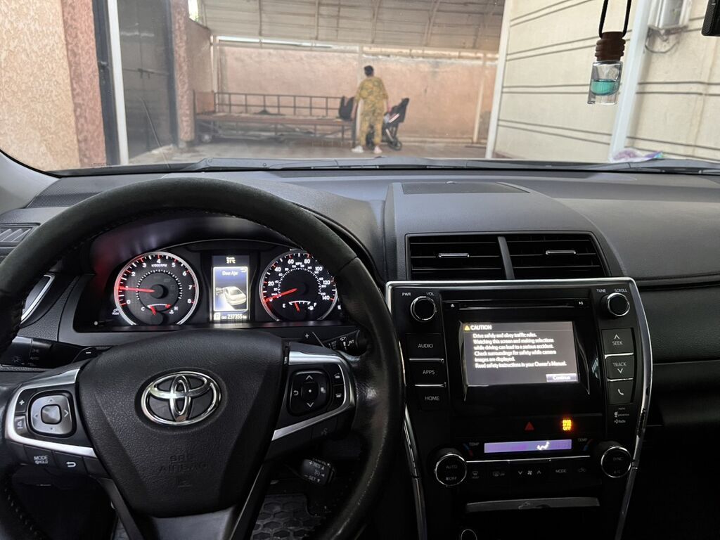Toyota Camry: 2015 г., 2.5 л, Автомат, Бензин, Седан: фото 4