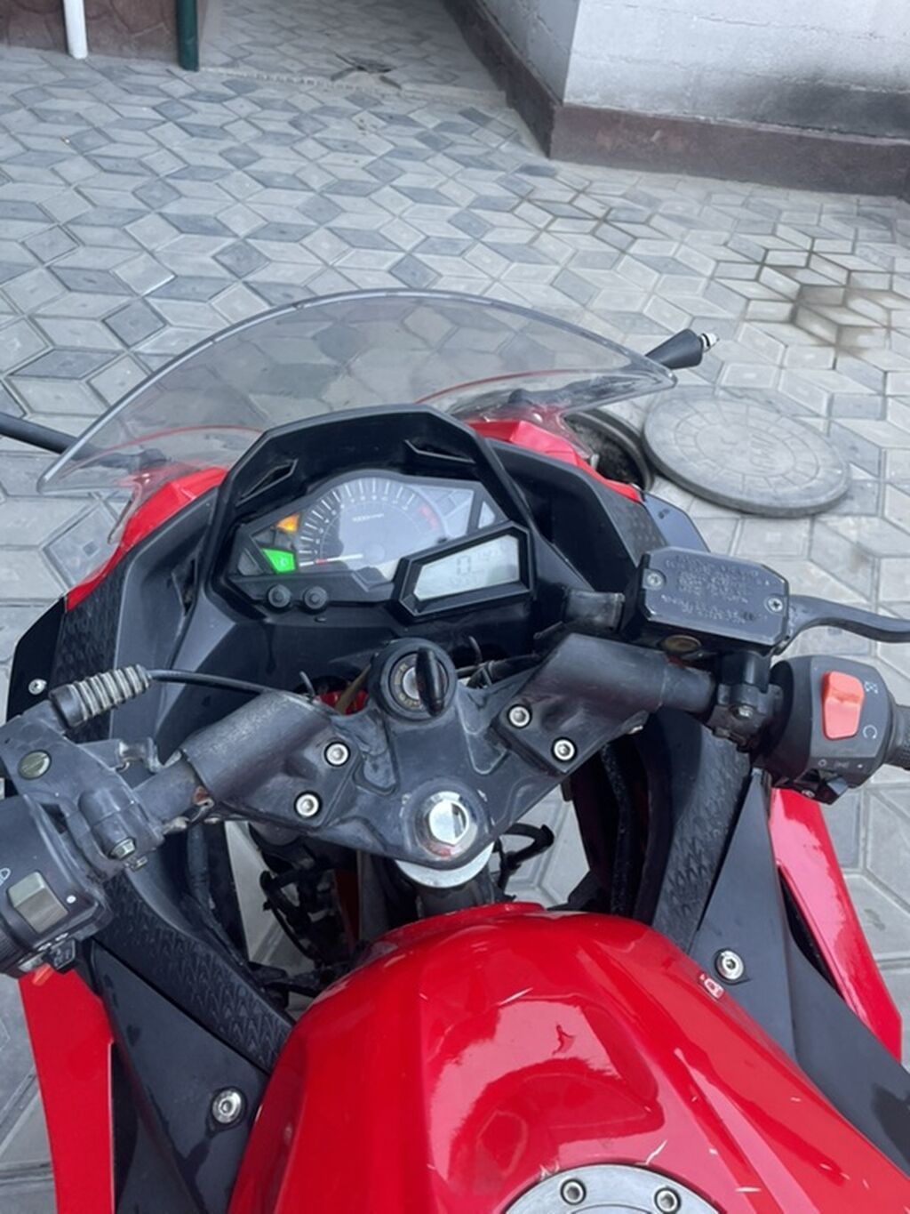 Kawasaki Ninja спортбайк в отличном состоянии все работает 250 кубовый: фото 3