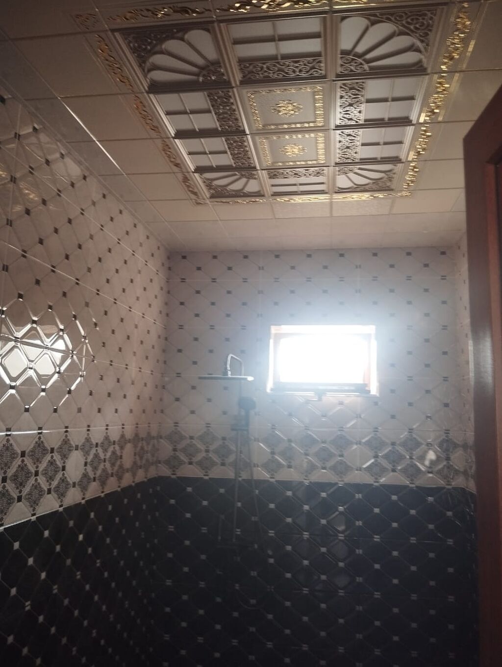 3 otaqlı, 600 kv. m, Yeni təmirli