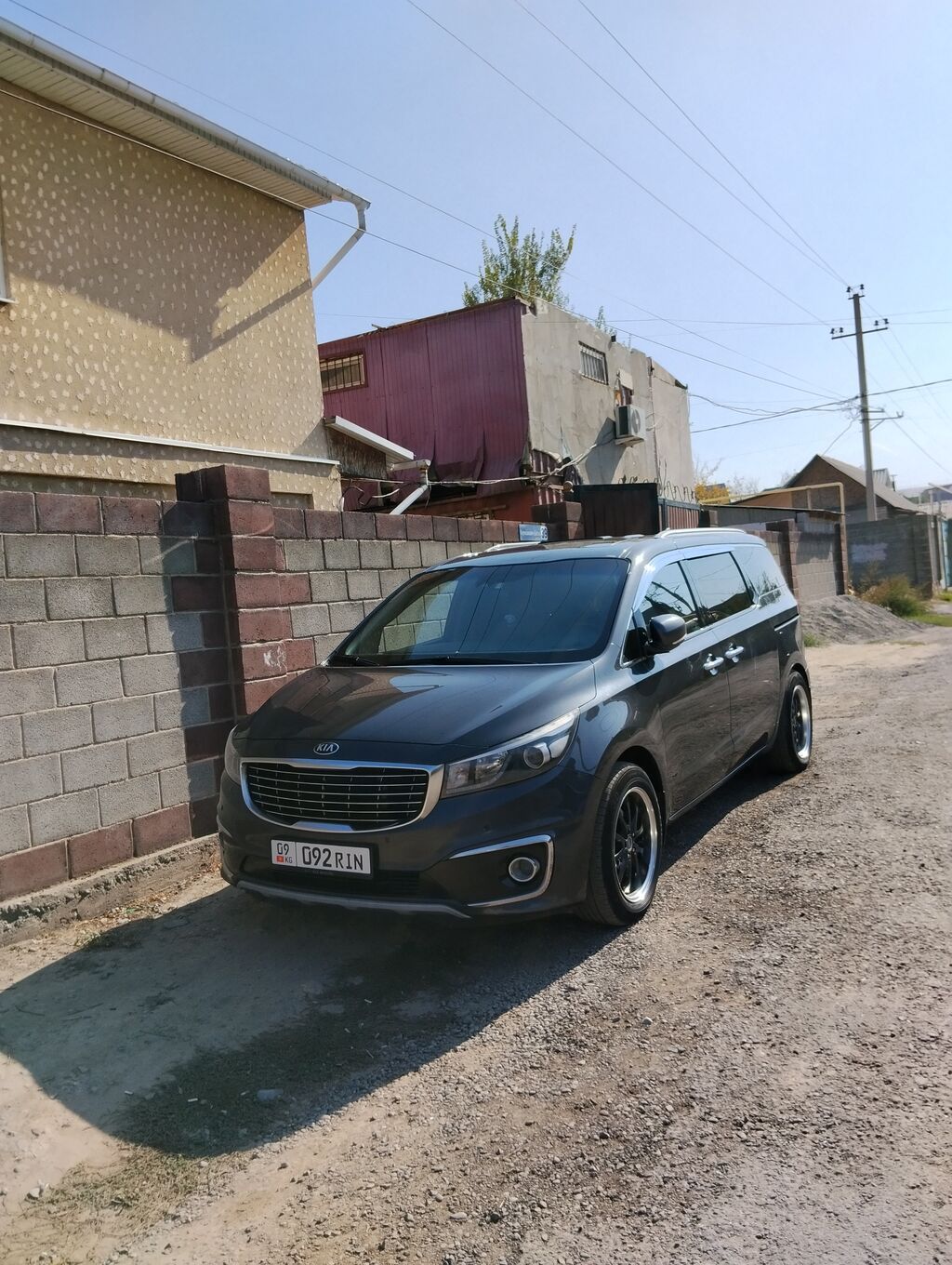 Kia Carnival: 2018 г., 2.2 л, Автомат, Дизель, Минивэн: фото 2