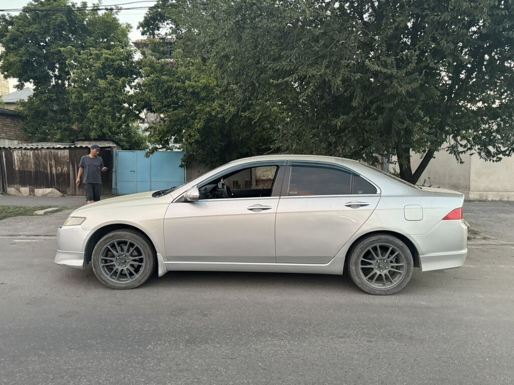 Honda Accord: 2003 г., 2.4 л, Автомат, Бензин, Седан: фото 3
