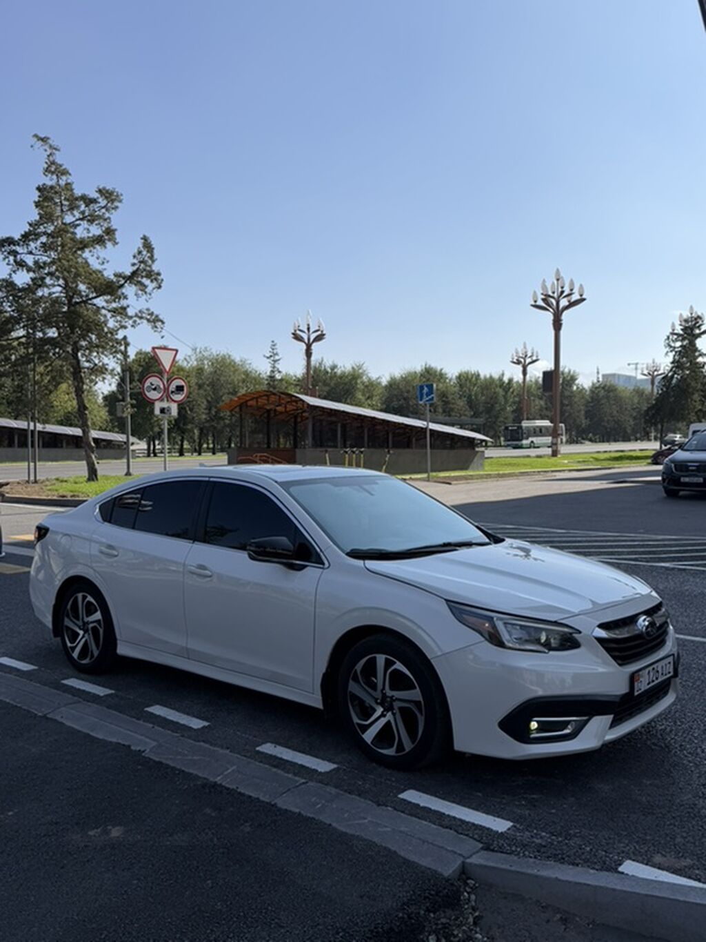 Subaru Legacy: 2022 г., 2.5 л, Вариатор, Бензин, Седан: фото 2