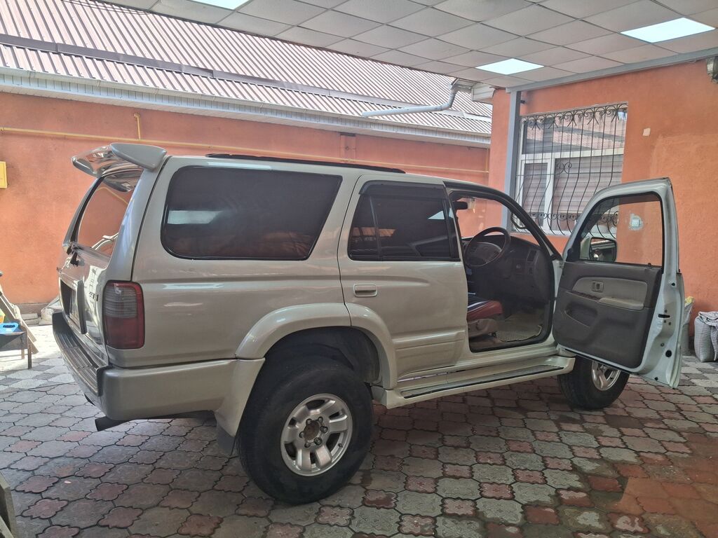 Toyota Hilux Surf: 2000 г., 2.7 л, Автомат, Бензин, Внедорожник: фото 2