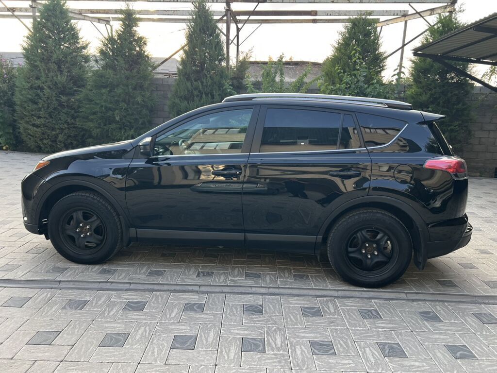 Toyota RAV4: 2017 г., 2.5 л, Автомат, Газ, Кроссовер: фото 5