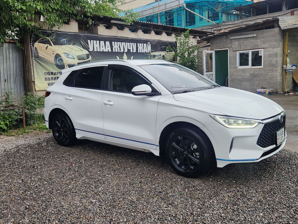 BYD E2: 2021 г., Автомат, Электромобиль, Кроссовер: фото 2