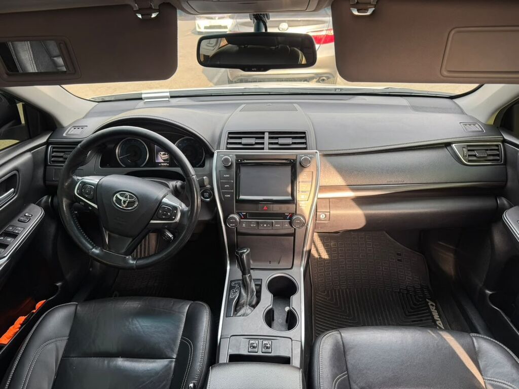 Toyota Camry: 2015 г., 2.5 л, Автомат, Бензин, Седан: фото 7