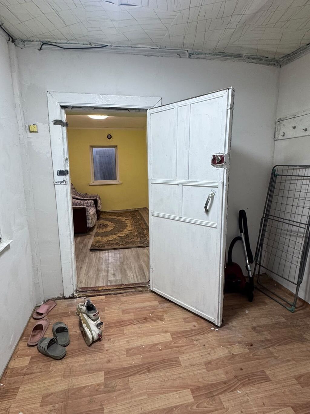 3 комнаты, 34 м², 2 соток, Бишкек, Агентство недвижимости: фото 6