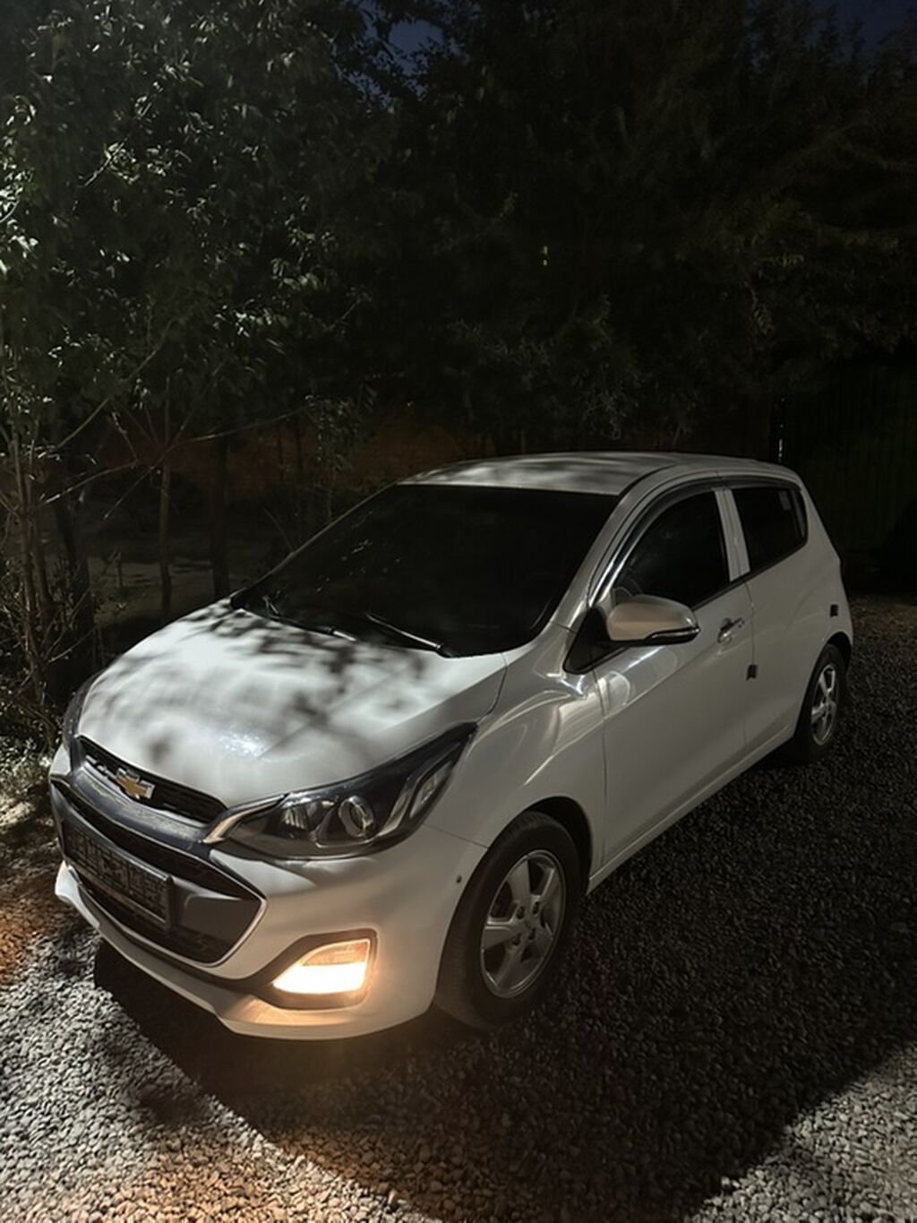 Chevrolet Spark: 2020 г., 1 л, Автомат, Бензин, Хэтчбэк: фото 2