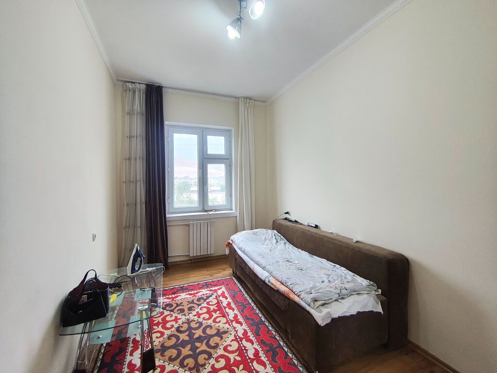 3 комнаты, 68 м², 12 мкр 105 серия, 8 этаж, Евроремонт: фото 6