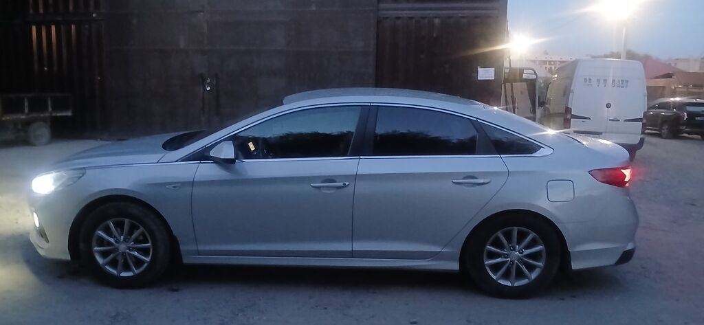 Hyundai Sonata: 2018 г., 2 л, Автомат, Бензин, Седан: фото 8