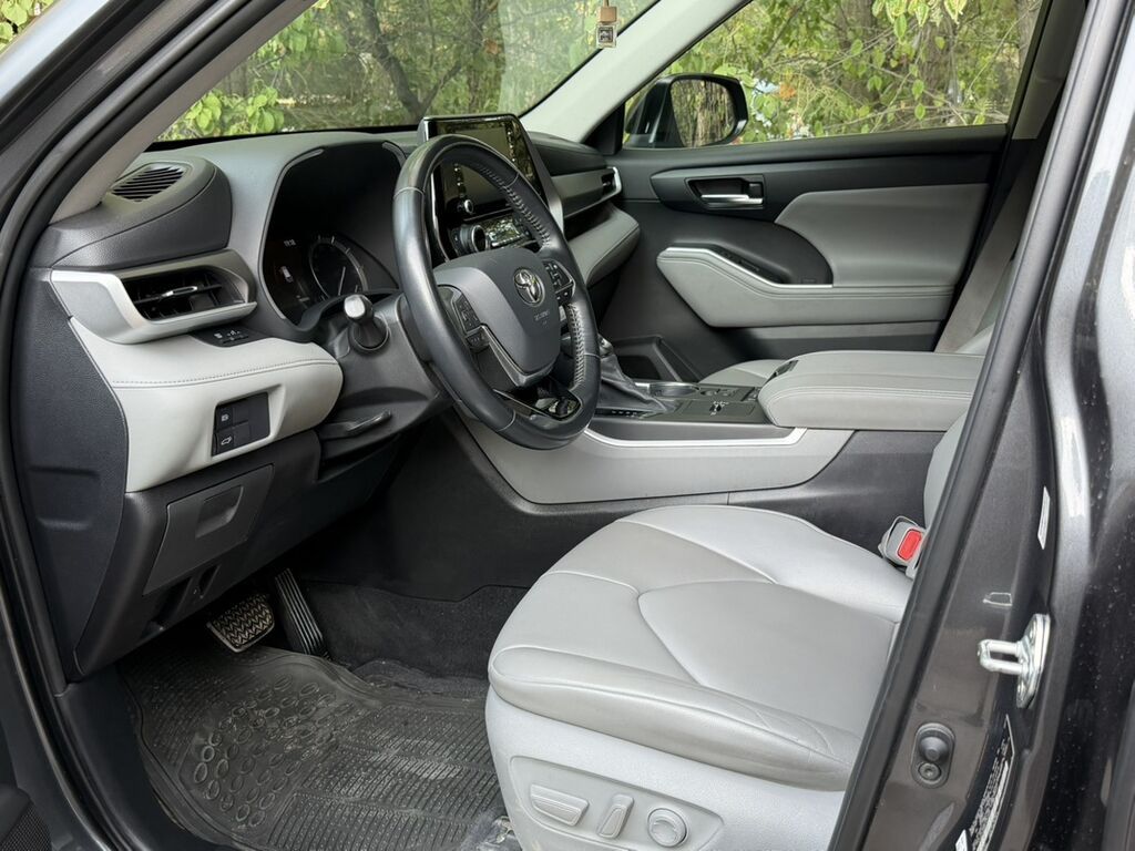 Toyota Highlander: 2021 г., 3.5 л, Бензин, Кроссовер: фото 5
