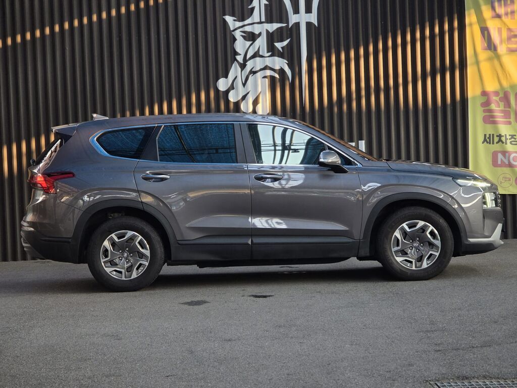 Hyundai Santa Fe: 2023 г., 1.6 л, Автомат, Гибрид, Кроссовер: фото 4