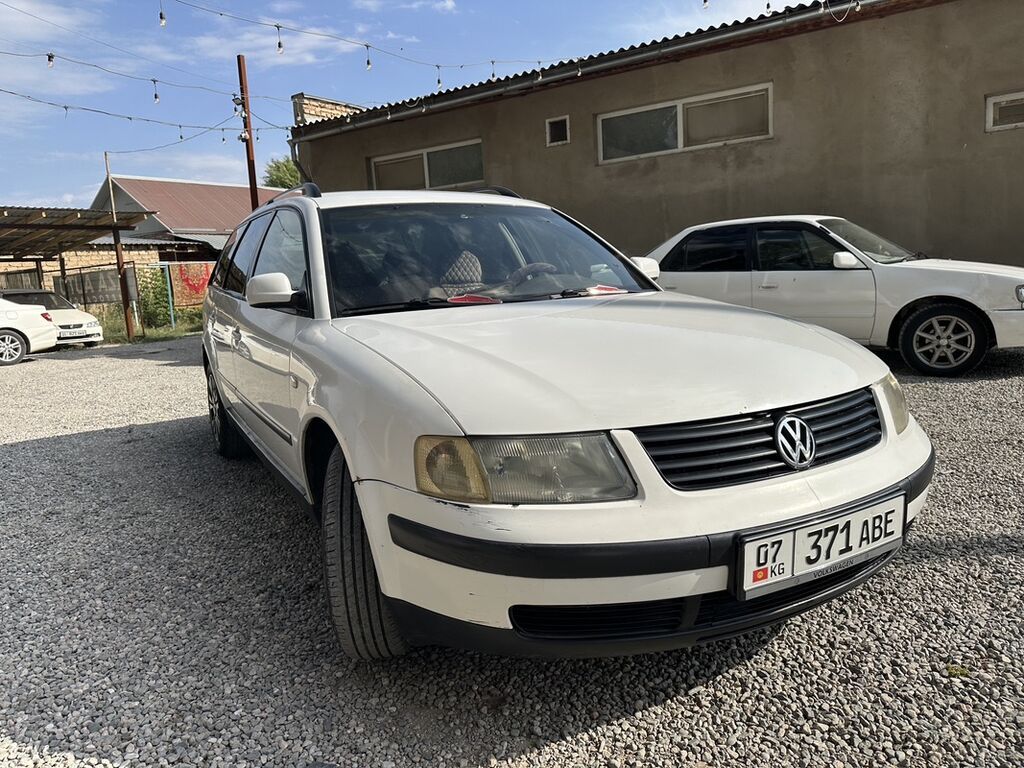 Volkswagen Passat Variant: 2000 г., 1.6 л, Механика, Бензин, Универсал: фото 2