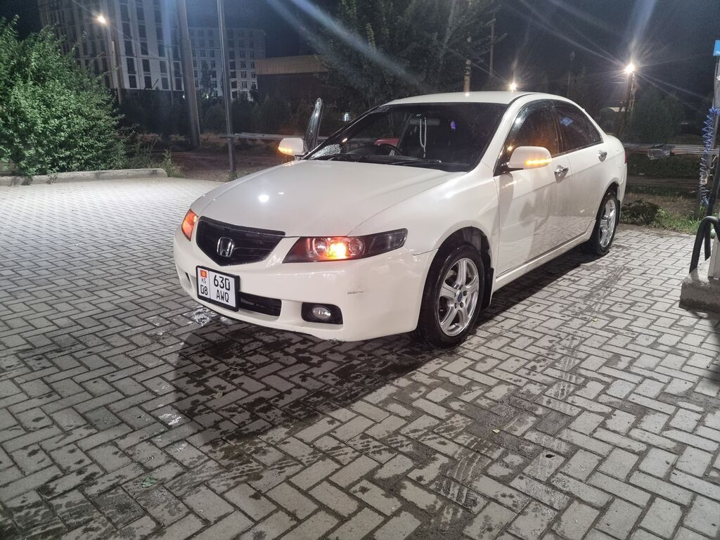 Honda Accord: 2003 г., 2 л, Автомат, Бензин, Седан — фото 2