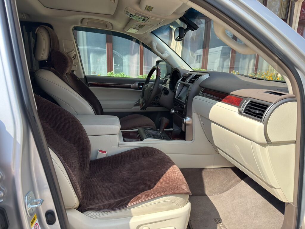 Lexus GX: 2010 г., 4.6 л, Автомат, Бензин, Внедорожник: фото 4