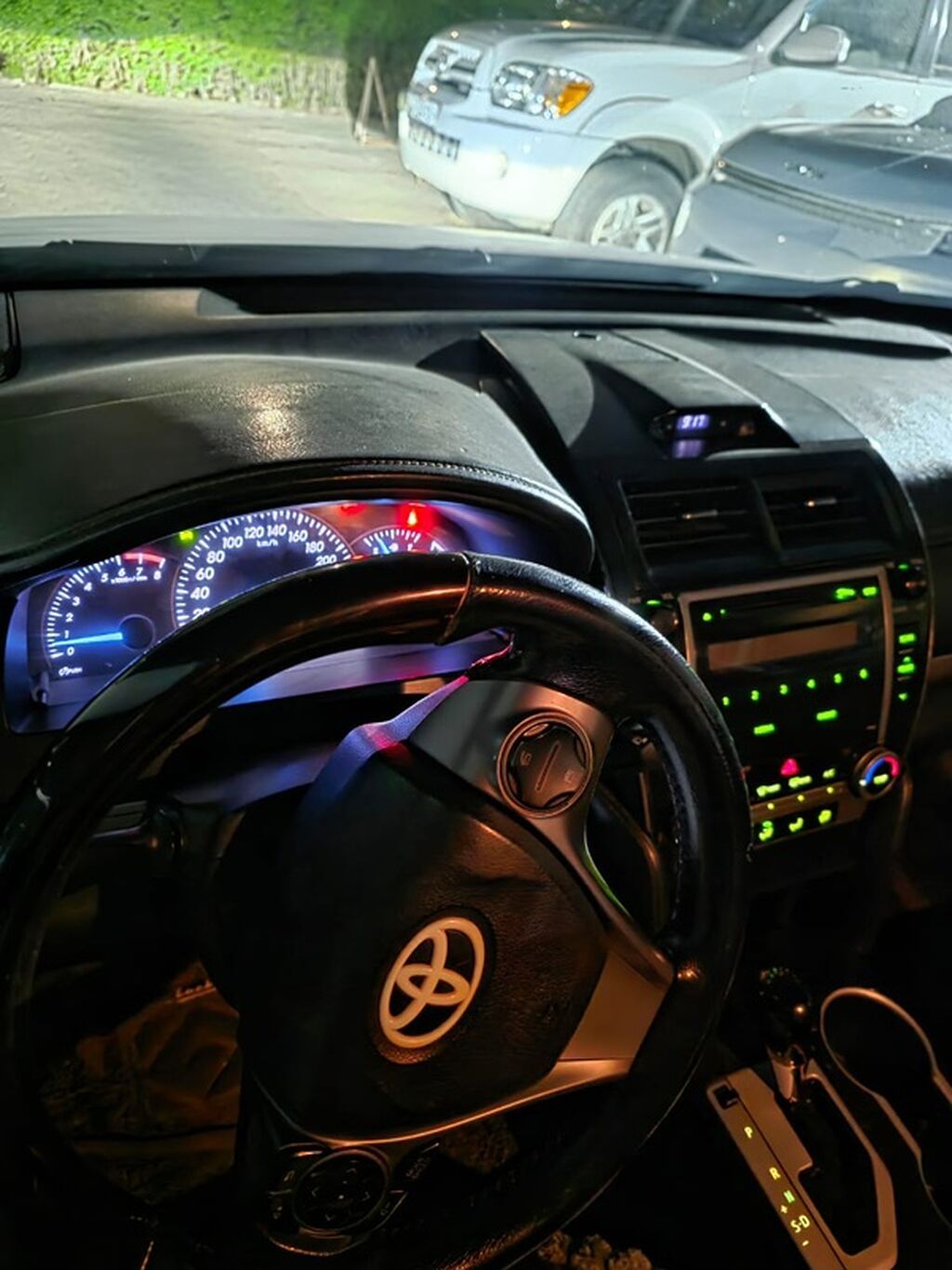 Toyota Camry: 2011 г., Автомат, Бензин, Седан: фото 5