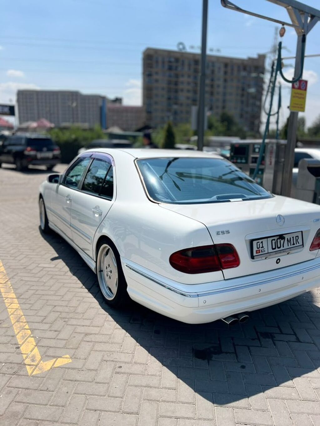 Mercedes-Benz E-Class: 2001 г., 5.5 л, Автомат, Бензин, Седан: фото 5