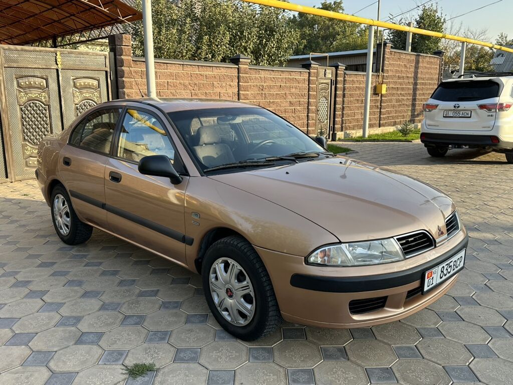 Mitsubishi Carisma: 1999 г., 1.8 л, Автомат, Бензин, Седан: фото 4