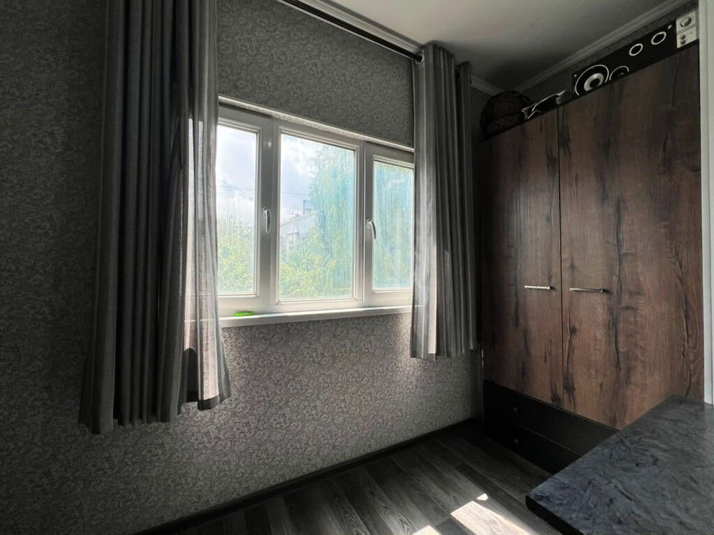3 комнаты, 69 м², Асанбай мкр 105 серия, 4 этаж, Косметический ремонт: фото 5