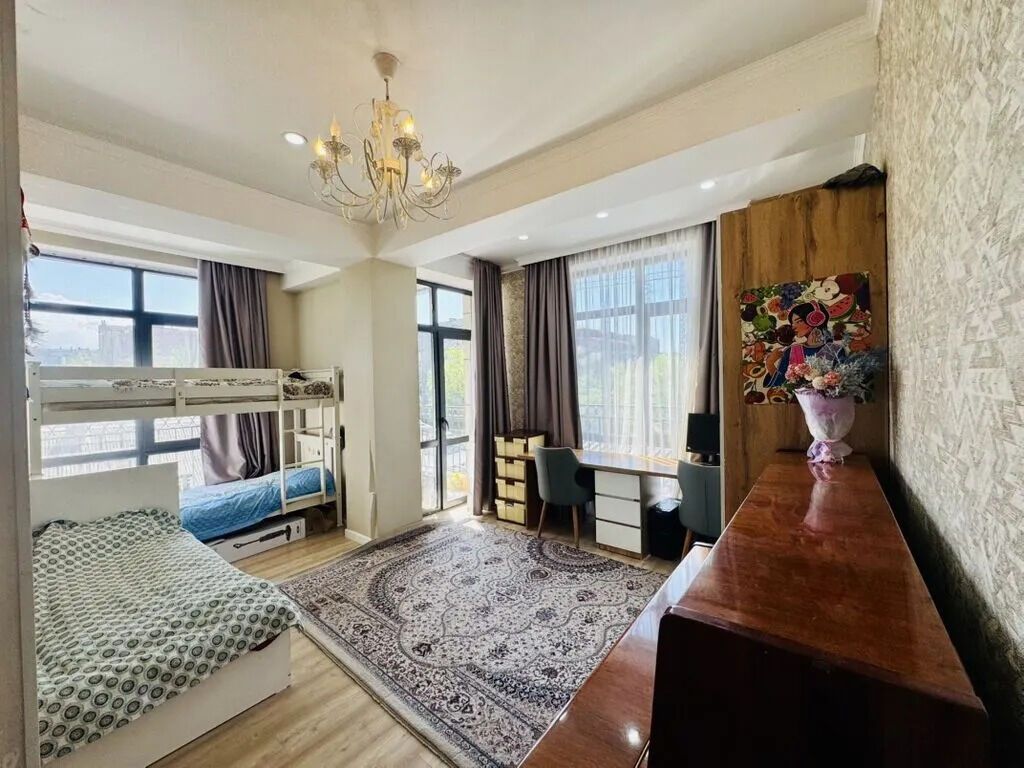 3 комнаты, 88 м², Дордой Плаза ТРЦ Элитка, 3 этаж, Евроремонт: фото 3