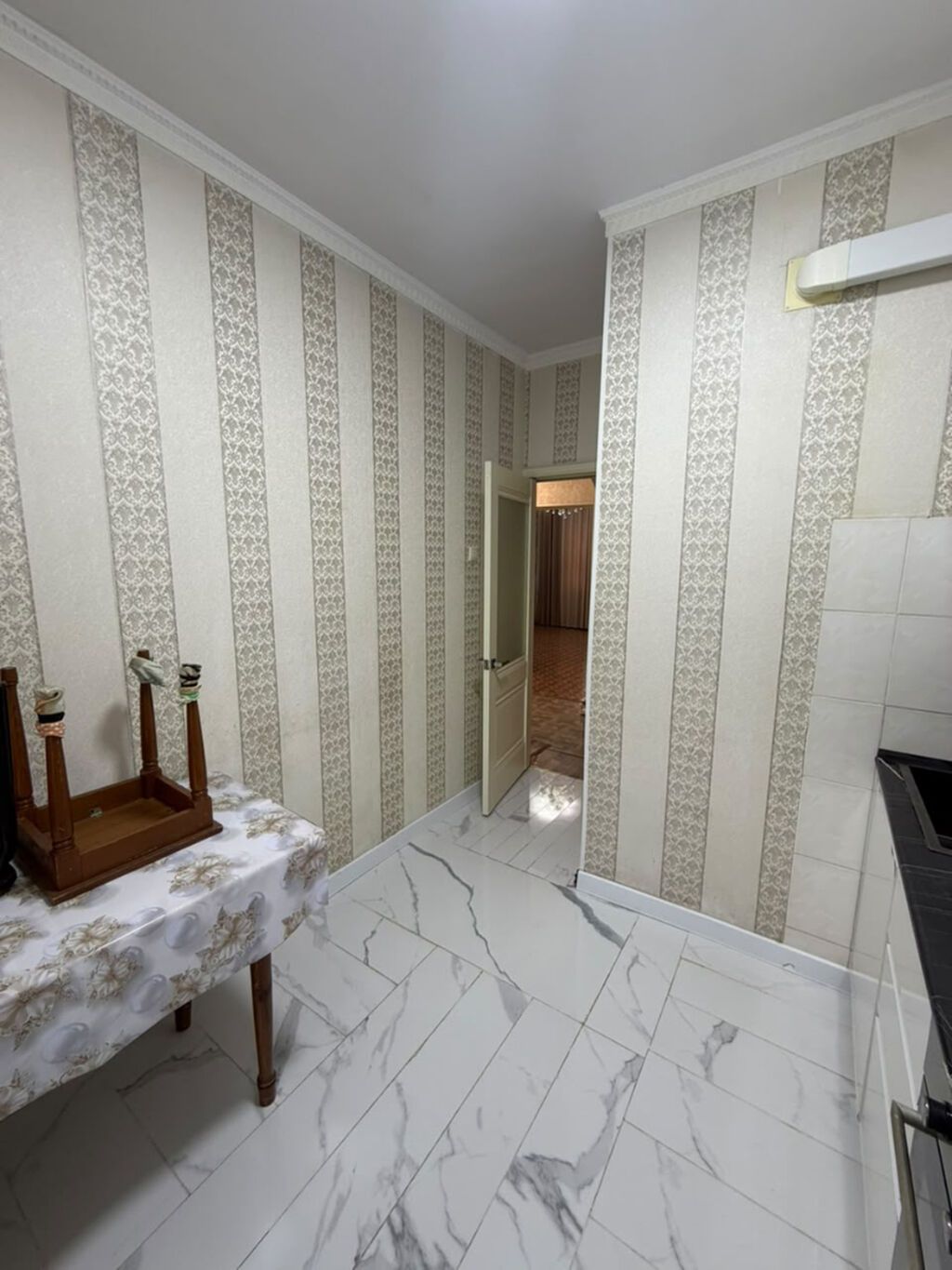 2 комнаты, 50 м², 12 мкр 105 серия, 5 этаж, Косметический ремонт: фото 3