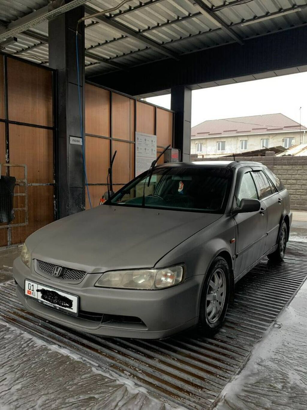 Honda Accord: 2000 г., 2.3 л, Автомат, Газ, Универсал: фото 4