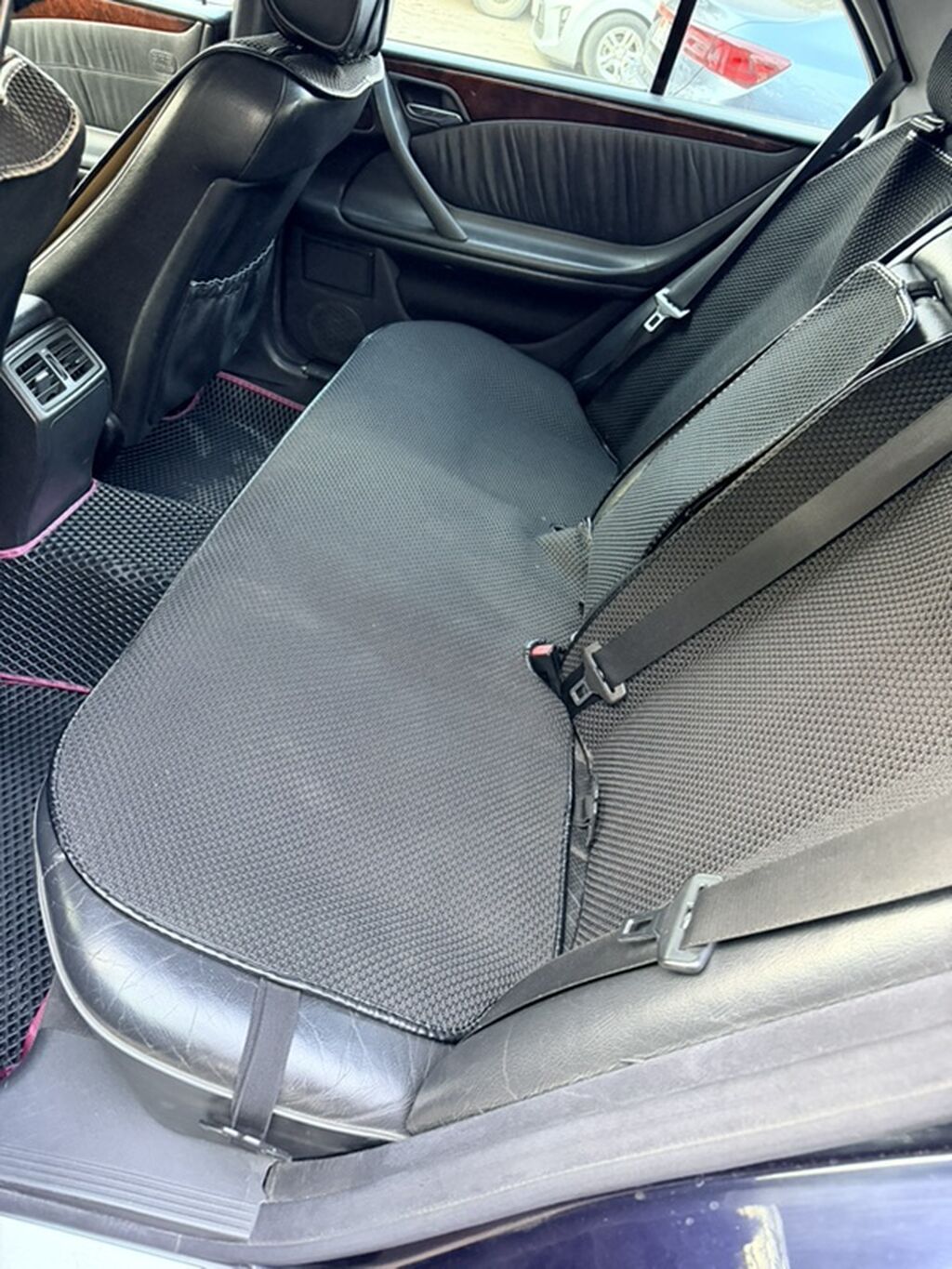Mercedes-Benz E-Class: 2001 г., 2.2 л, Автомат, Бензин, Седан: фото 2