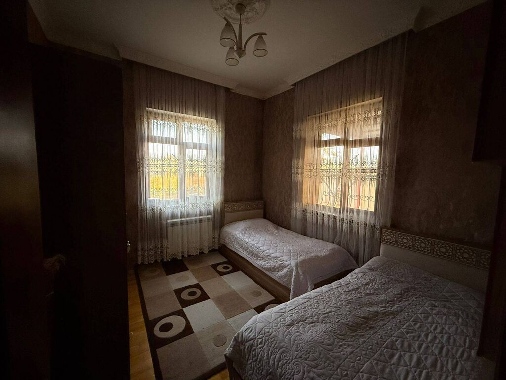 Sumqayıt, 120 kv. m, 4 otaqlı, Hovuzsuz, Kombi, Qaz, İşıq