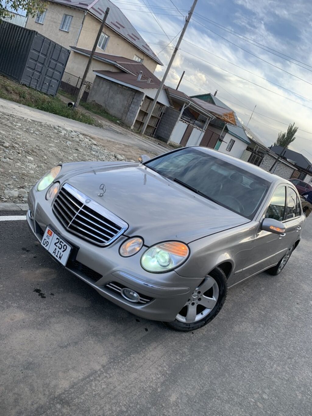 Mercedes-Benz E-Class: 2004 г., 3.2 л, Автомат, Газ, Седан: фото 2