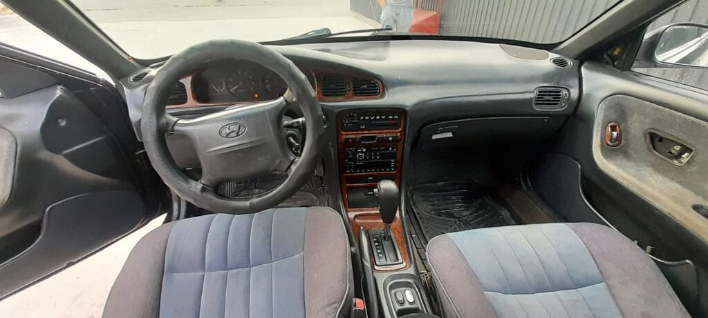 Hyundai Sonata: 1998 г., 1.5 л, Автомат, Бензин, Седан: фото 6