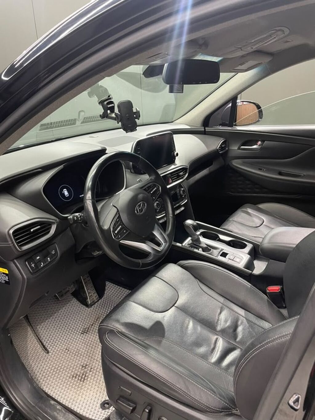 Hyundai Santa Fe: 2019 г., 2 л, Автомат, Бензин, Кроссовер: фото 2